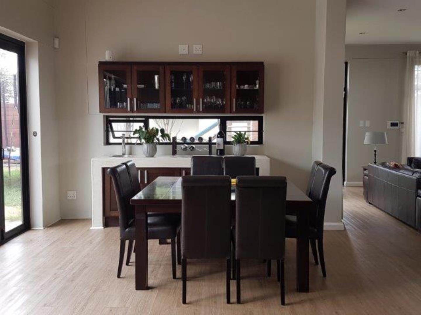 754376_BraaiRoom3.jpg