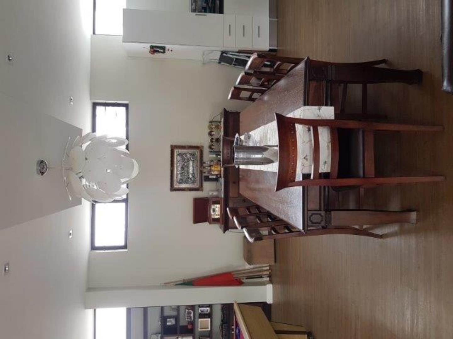 754376_DiningRoom2.jpg
