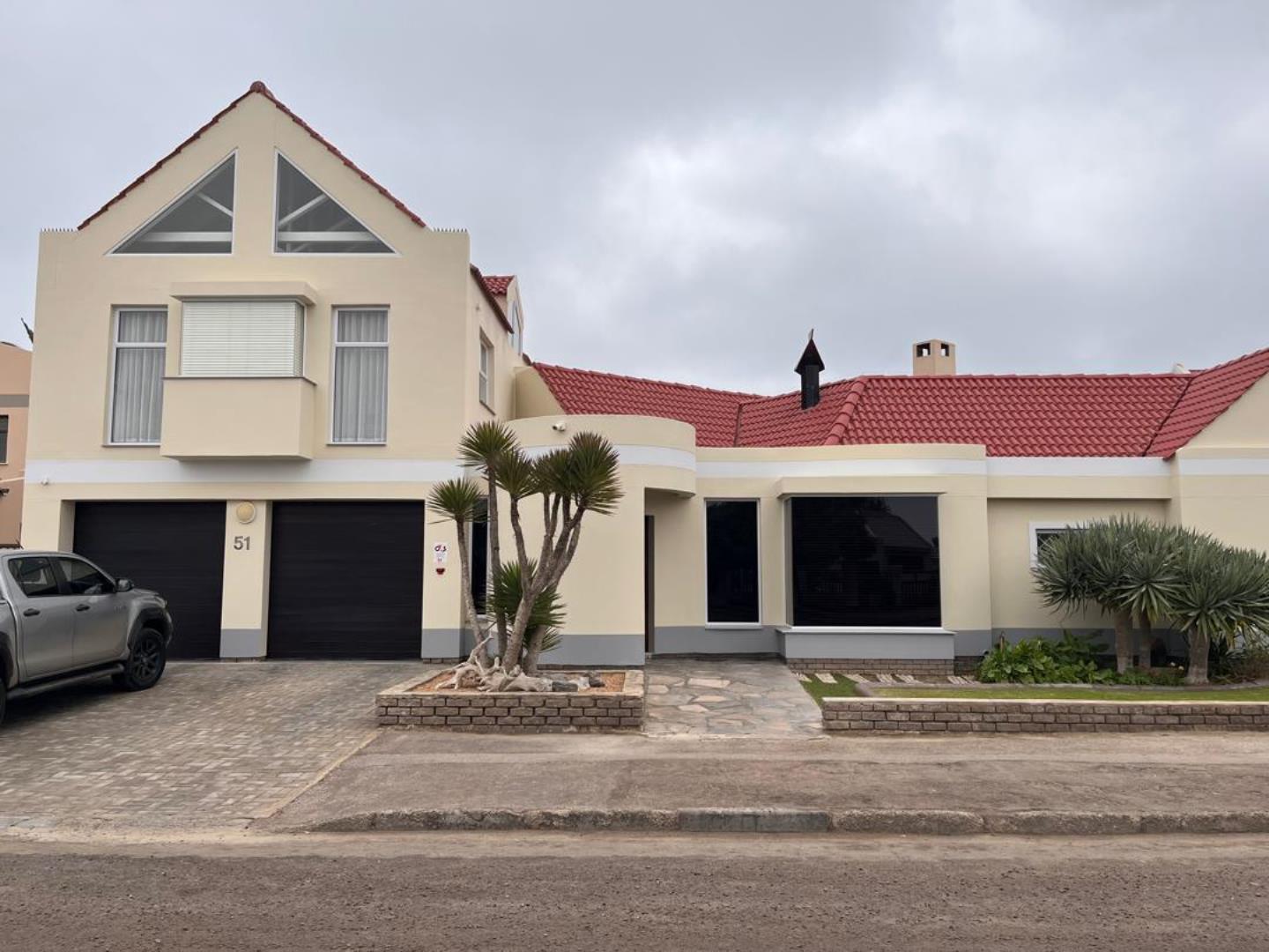 5 Bedroom House for Sale - Erongo