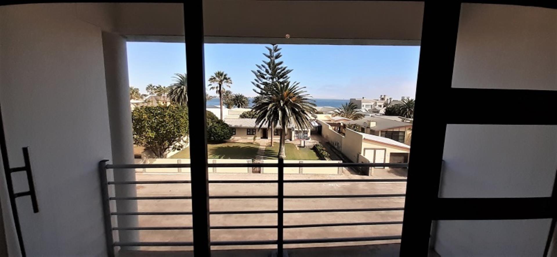 765704_Balcony___Lagoon_View.jpg