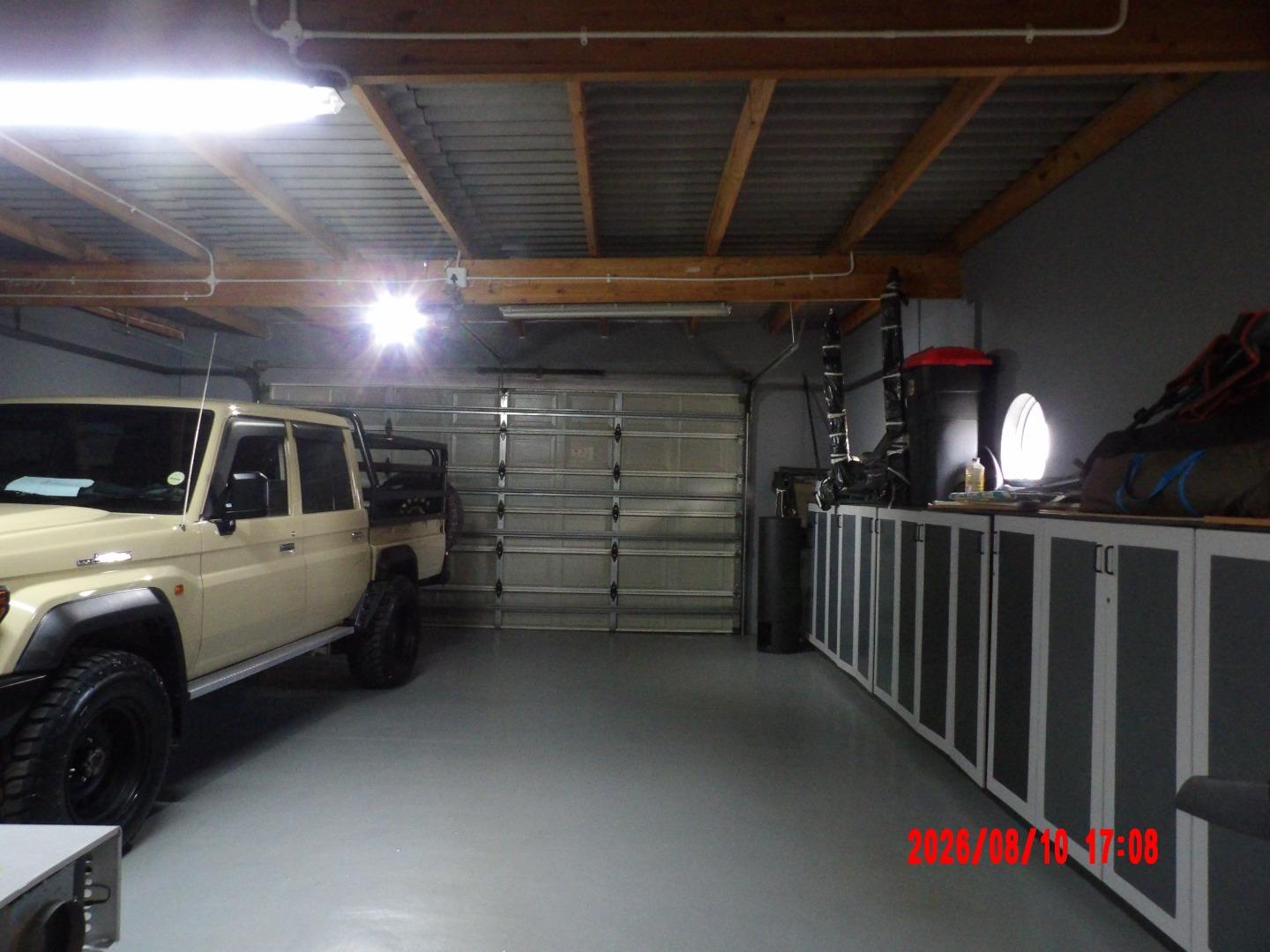 768705_100_0928.JPG